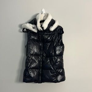 S13 hooded puffer vest
